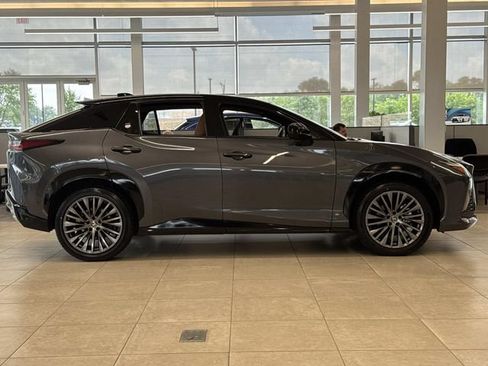 Certified 2023 Lexus RZ 450e Premium w/ Accessory Package (2T) AWD/4WD image 3