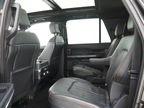 Used 2023 Ford Expedition Max Platinum AWD/4WD image 18