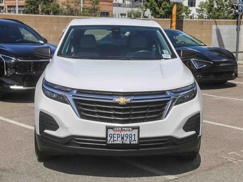 Used 2023 Chevrolet Equinox LS FWD image 3