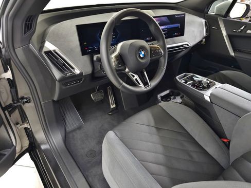 Used 2026 BMW iX xDrive60 AWD/4WD image 18