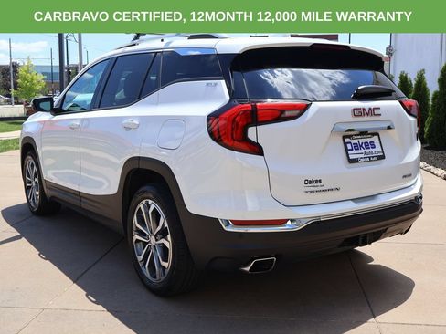Certified 2020 GMC Terrain SLT w/ Preferred Package AWD/4WD image 4