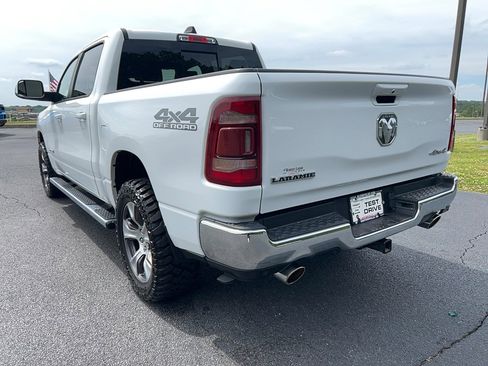 Used 2024 RAM 1500 Laramie AWD/4WD image 7