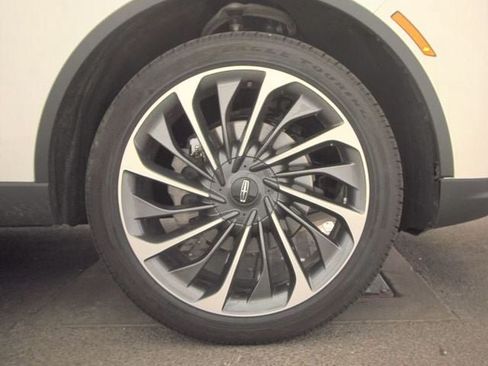 Used 2026 Lincoln Aviator Reserve AWD/4WD image 17
