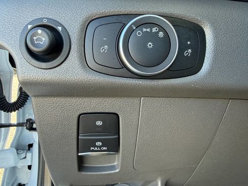 Used 2025 Ford Transit 250 250 AWD 3dr LWB Medium Roof Ca image 29