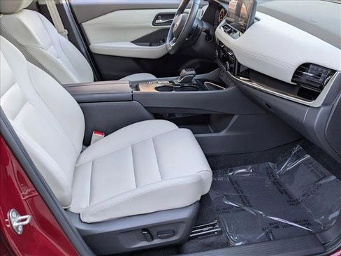 Used 2024 Nissan Rogue SL w/ SL Premium Package image 23