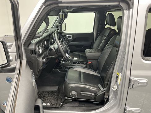 Used 2021 Jeep Wrangler Unlimited Rubicon 4xe w/ Steel Bumper Group image 3