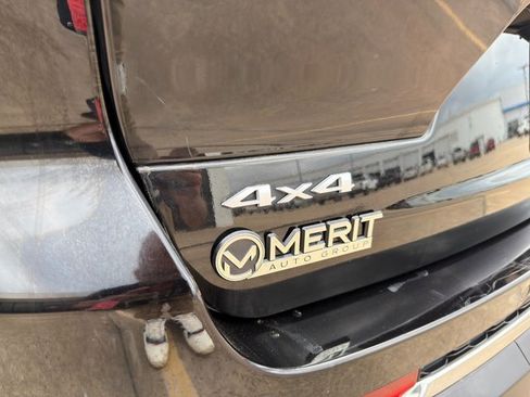 Used 2024 Jeep Grand Cherokee L Limited w/ Luxury Tech Group II image 14