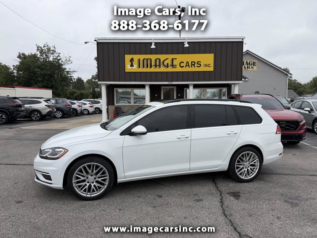 Used 2019 Volkswagen Golf S FWD image 1
