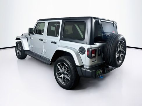 Used 2024 Jeep Wrangler Unlimited w/ Dual Top Group AWD/4WD image 5