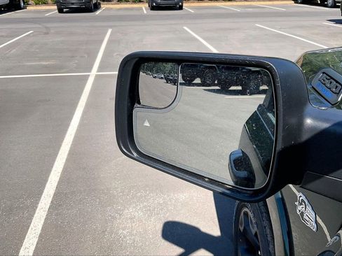 New 2026 RAM 1500 4x4 Crew Cab image 27
