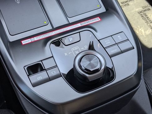 Used 2026 Toyota C-HR AWD/4WD image 26
