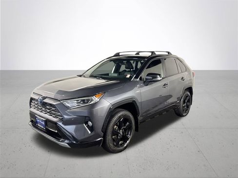 Used 2021 Toyota RAV4 XSE image 2
