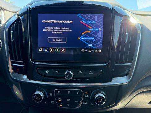 Used 2023 Chevrolet Traverse RS AWD/4WD image 28