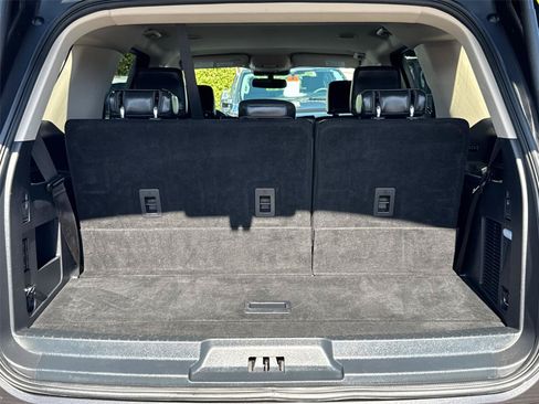 Certified 2024 Ford Expedition XLT AWD/4WD image 9