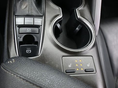 Used 2021 Toyota Camry XSE FWD image 27