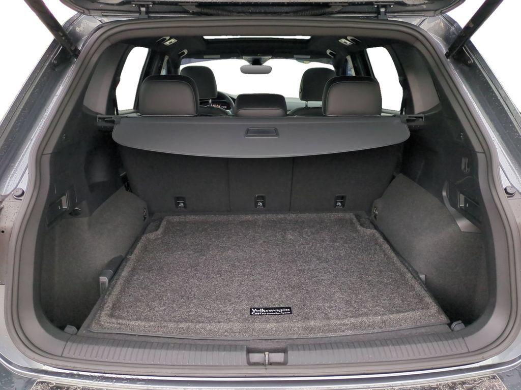 Used 2022 Volkswagen Tiguan SEL R-Line AWD/4WD image 13