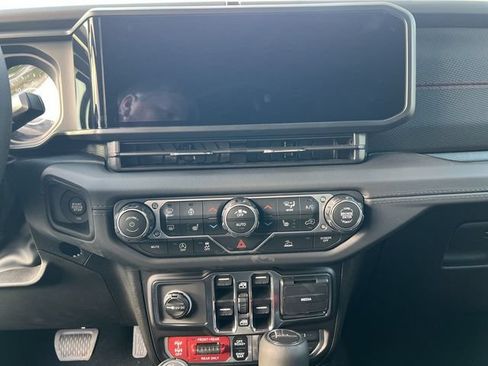New 2026 Jeep Gladiator Rubicon AWD/4WD image 29