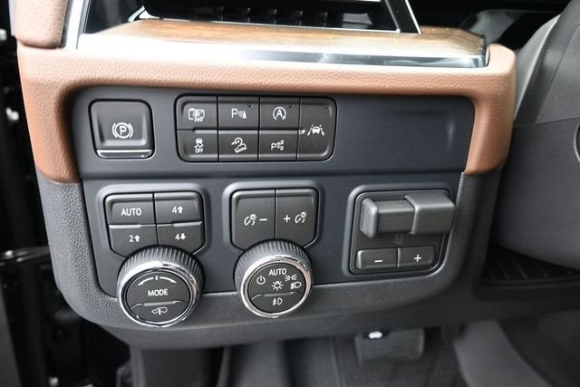 New 2026 Chevrolet Tahoe High Country AWD/4WD image 20