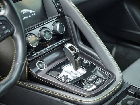 Used 2018 Jaguar F-TYPE 400 Sport RWD image 31
