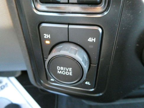 New 2026 Ford F250 XLT w/ XLT Premium Package AWD/4WD image 23