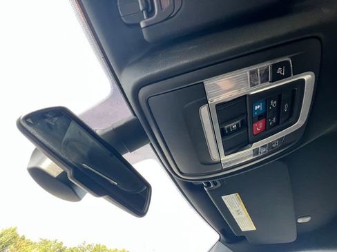 Used 2019 RAM 1500 Limited w/ Body Color Bumper Group image 24