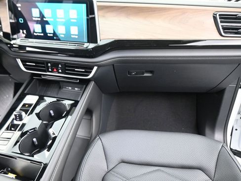 New 2026 Volkswagen Atlas SE AWD/4WD image 44