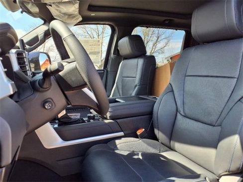 Used 2025 Toyota Tundra Platinum AWD/4WD image 8