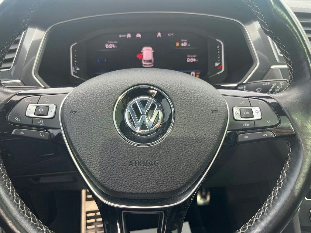 Used 2020 Volkswagen Tiguan SEL Premium R-Line w/ 3rd Row Seat Package AWD/4WD image 21