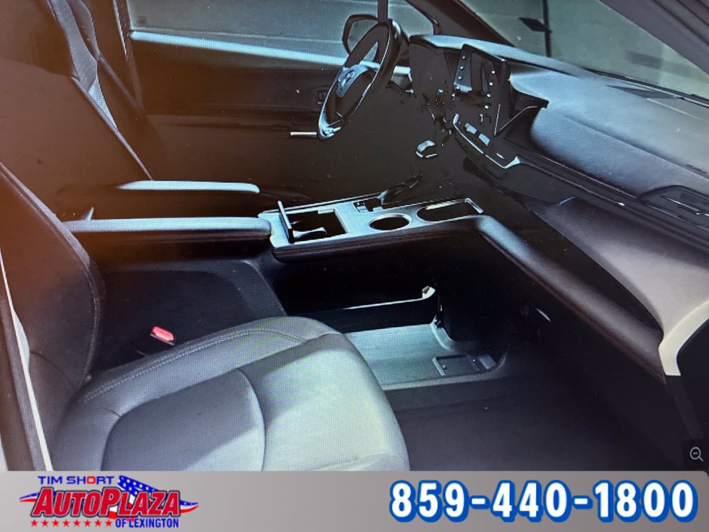 Used 2023 Toyota Sienna XSE AWD/4WD image 12