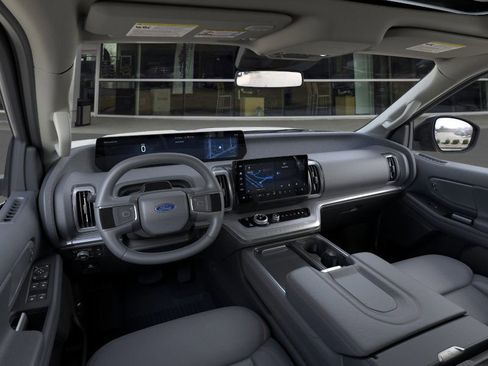 New 2025 Ford Expedition Max Active image 9