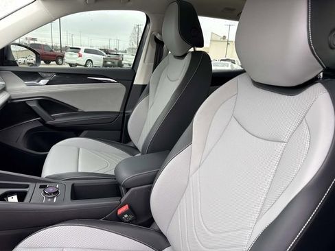 New 2026 Volkswagen Tiguan SE image 13