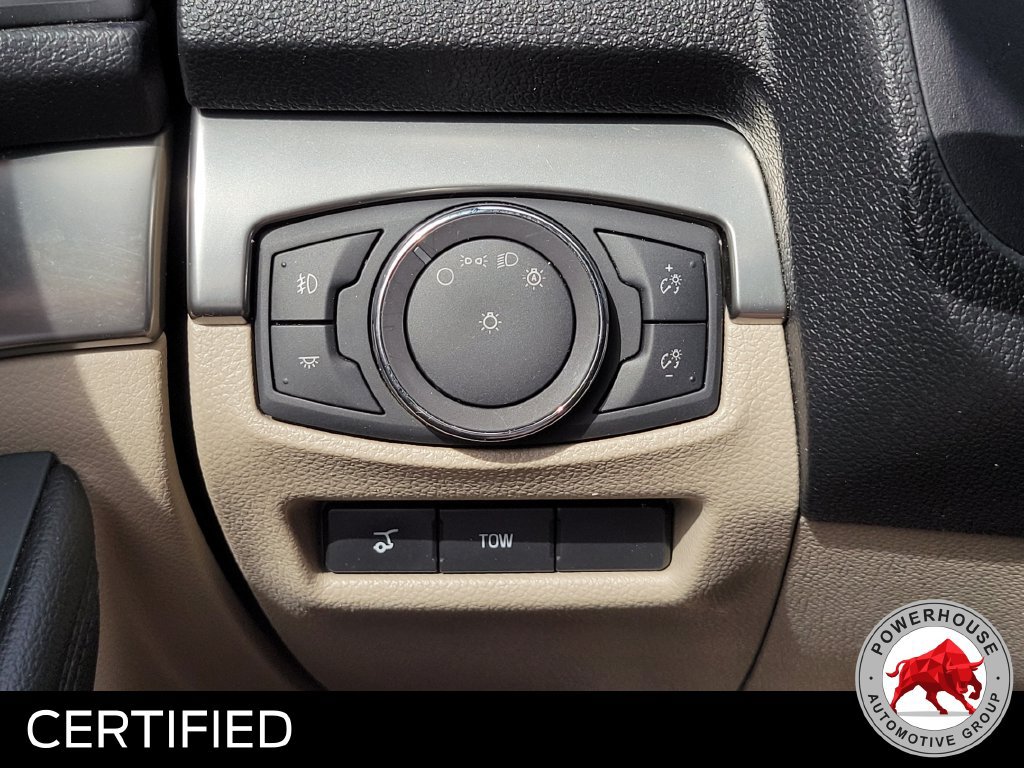 Certified 2018 Ford Explorer XLT w/ Equipment Group 202A AWD/4WD image 30