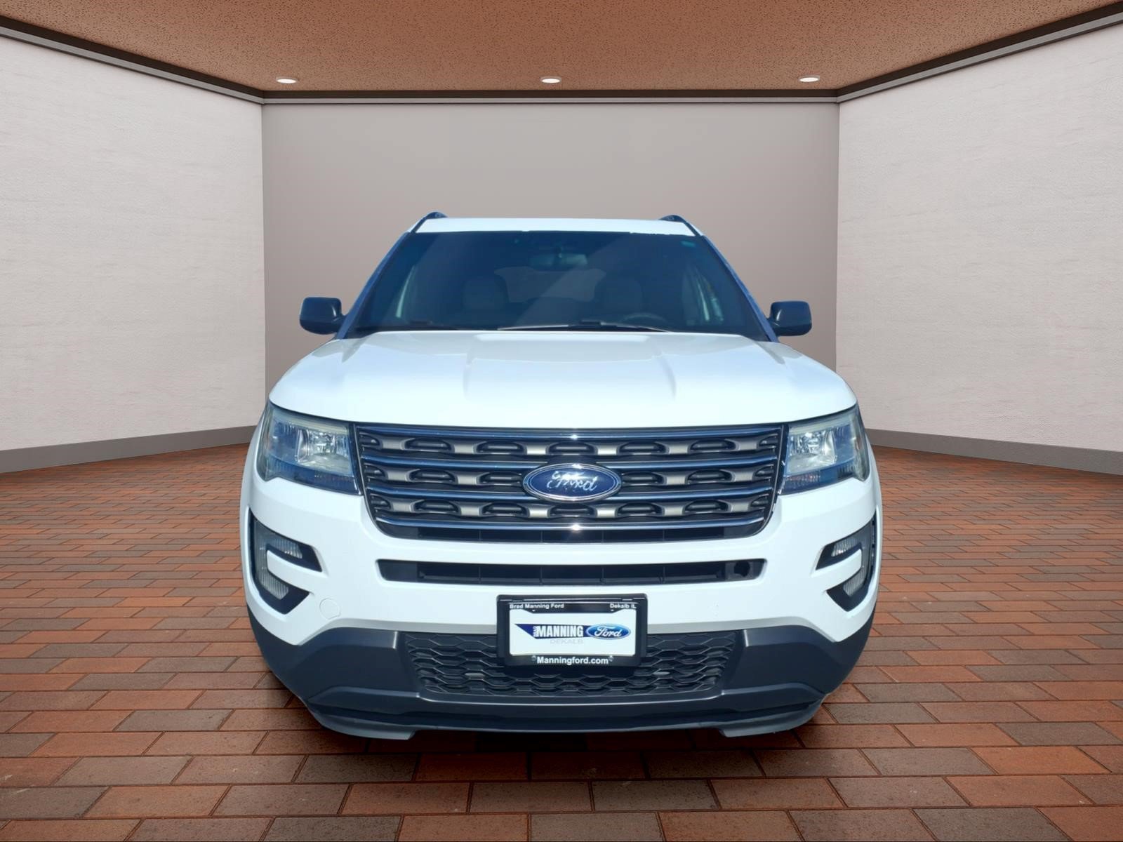 Used 2016 Ford Explorer 4WD image 3