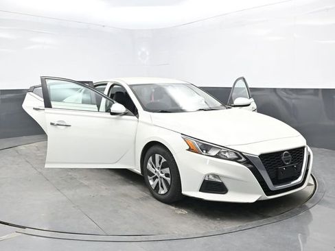 Used 2021 Nissan Altima 2.5 S FWD image 37