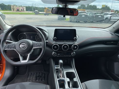 Certified 2025 Nissan Sentra SR image 11