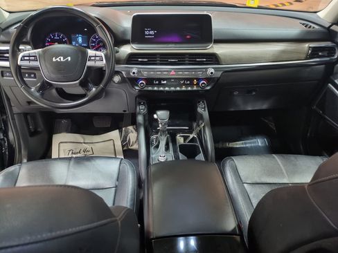 Certified 2022 Kia Telluride EX w/ EX Premium Package FWD image 16