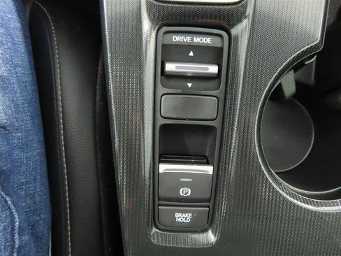 Used 2025 Honda Civic Sport image 32