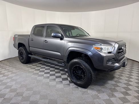Used 2019 Toyota Tacoma SR w/ SR Convenience Package RWD image 7