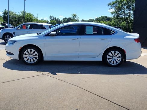 Used 2016 Chrysler 200 LX FWD image 8