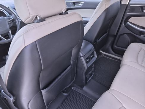 Used 2019 Ford Edge SEL w/ Equipment Group 201A FWD image 18