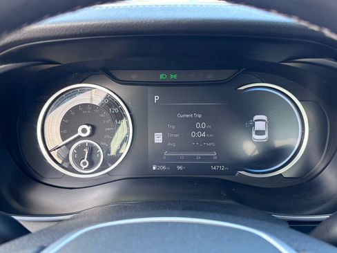 Used 2026 Genesis G70 2.5T RWD image 25