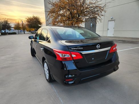 Used 2018 Nissan Sentra S image 15