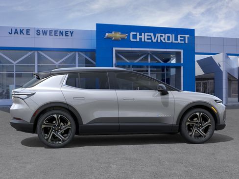New 2026 Chevrolet Equinox EV LT w/ Convenience Package II AWD/4WD image 5
