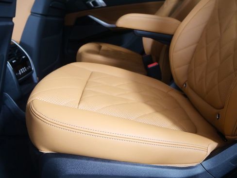 New 2026 BMW X7 xDrive40i AWD/4WD image 15