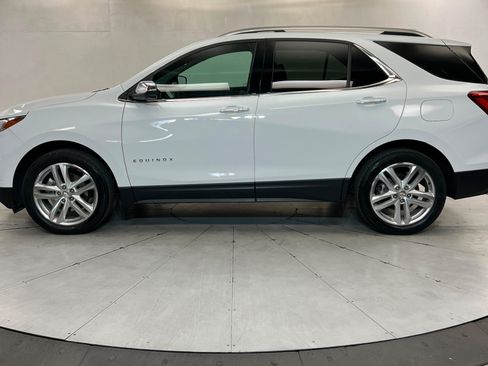 Used 2020 Chevrolet Equinox Premier AWD/4WD image 2