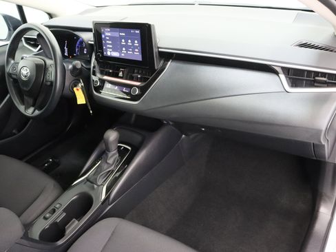 Certified 2026 Toyota Corolla LE FWD image 33