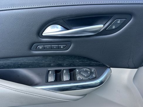 Certified 2023 Cadillac XT4 Premium Luxury image 11