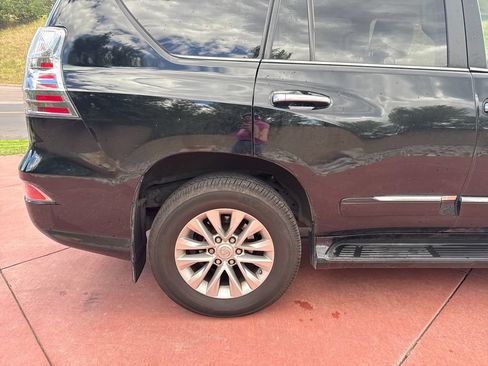 Used 2019 Lexus GX 460 Premium w/ Premium Package AWD/4WD image 35