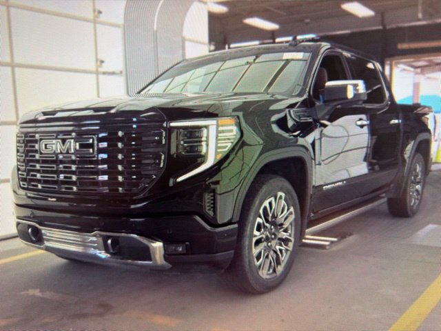 Used 2023 GMC Sierra 1500 Denali Ultimate AWD/4WD image 2