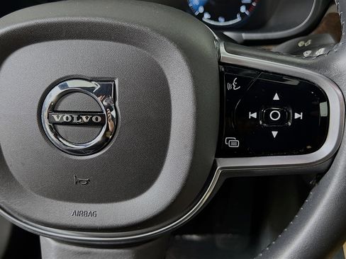 Used 2017 Volvo S90 T5 Momentum w/ Convenience Package image 20